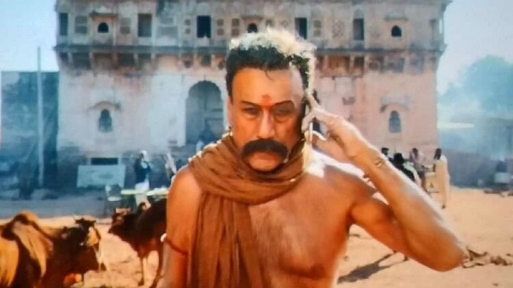 Jailer Review: बाप बेटे की इमोशनल कहानी में ‘मदर इंडिया’ का तड़का, तमन्ना भाटिया का मामला फिर टांय टांय फिस्स 5 Jailer Review Rajnikanth Mohanlal starres film is the modern version of Mother India Tamannaah Bhatia flop