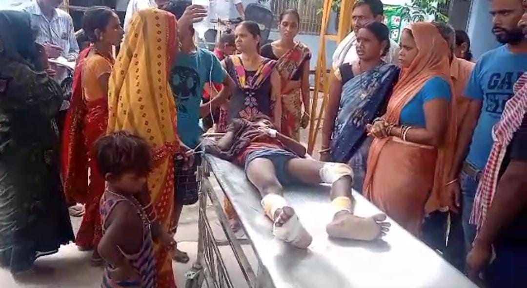 Bihar news : Explosion occurred while picking garbage in Vaishali, two teenagers injured.bihar police