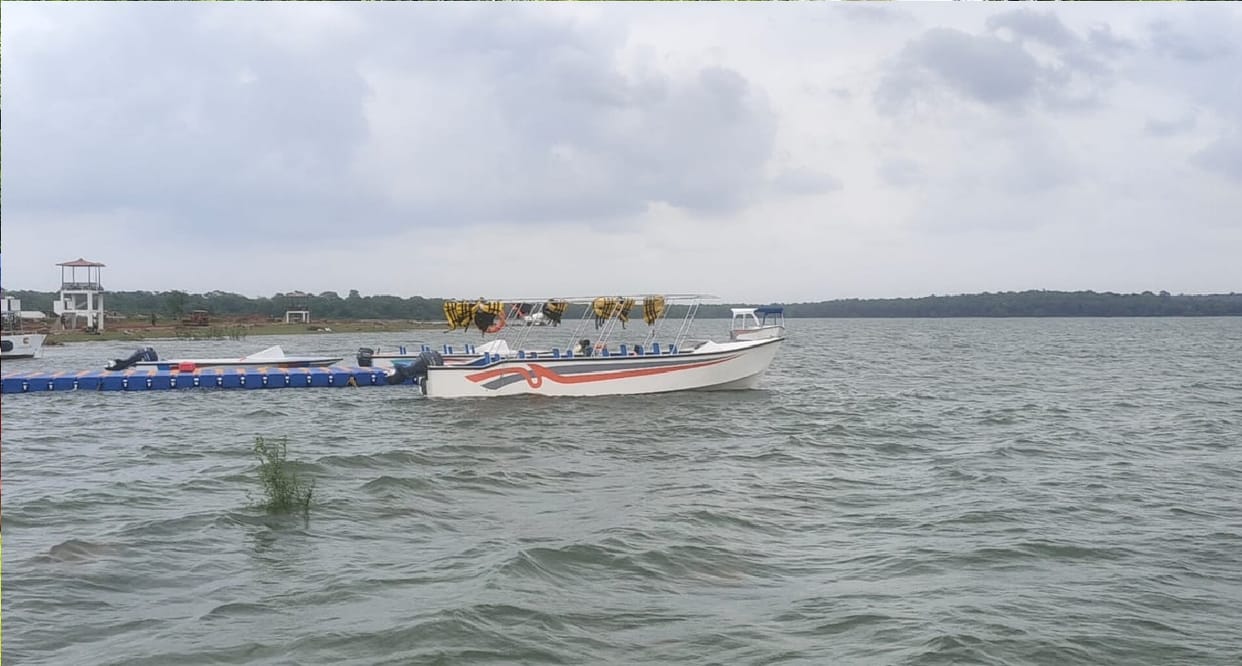 One bank of Tandula reservoir is being developed as an eco friendly park