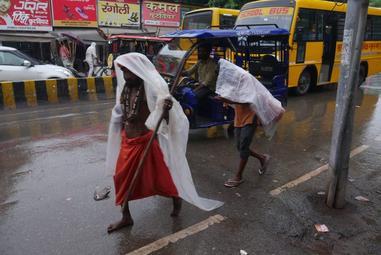 Heavy rains in Banaras: relief from humidity but now this calamity has increased the problem