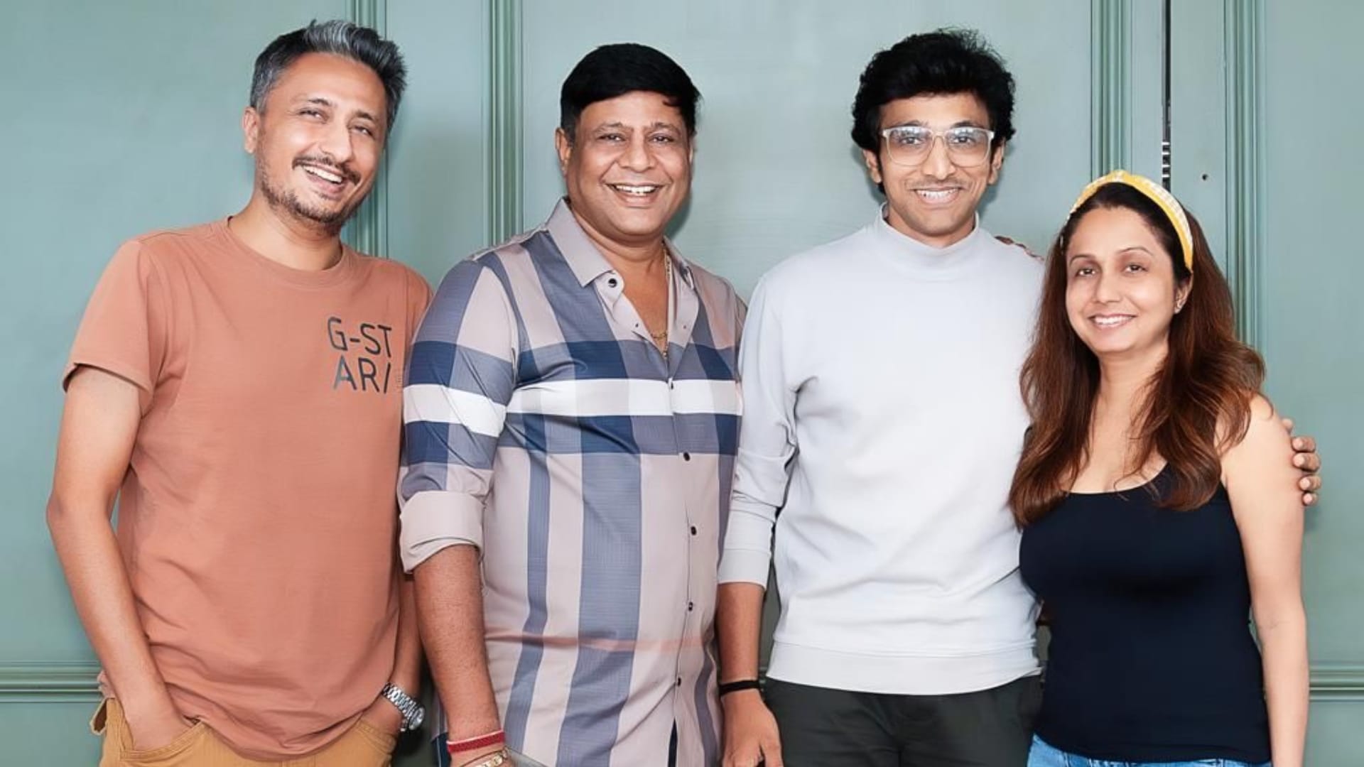 Phule Pratik Gandhi and Patralekhaa surprised with their look in upcoming film netizens lauds on social media