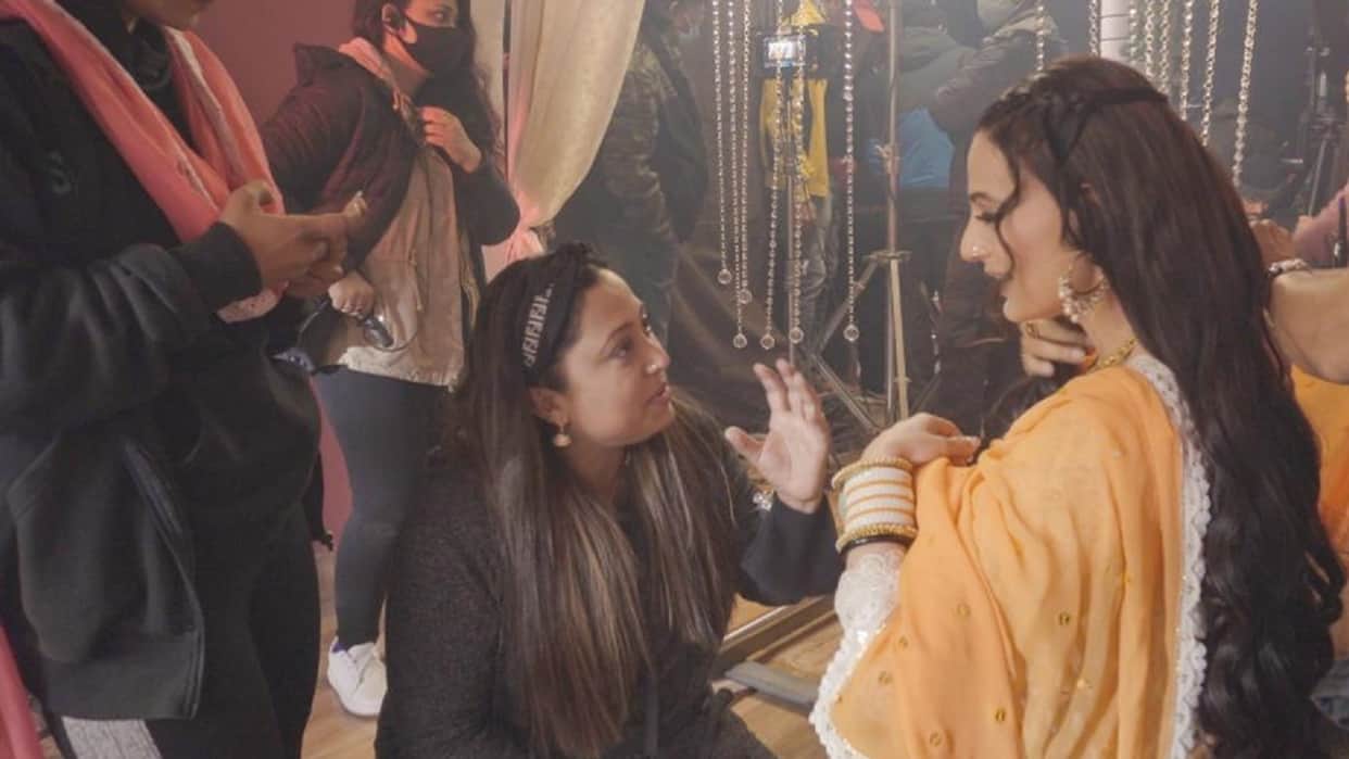 Gadar 2 Choreographer Shabina Khan talks About Challenges to Create Main Nikla Gaddi Leke Udd Jaa Kaale Kaava