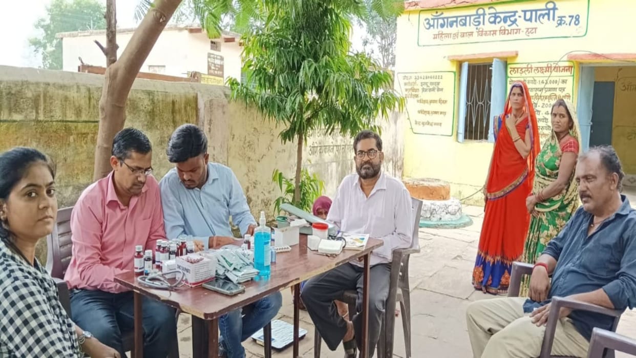 An eight-year-old girl died due to diarrhea outbreak in Pali village of Damoh