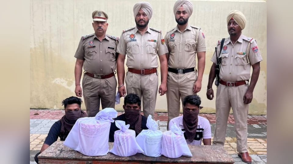 12 kg heroin seized in Amritsar, 3 held by Punjab Police