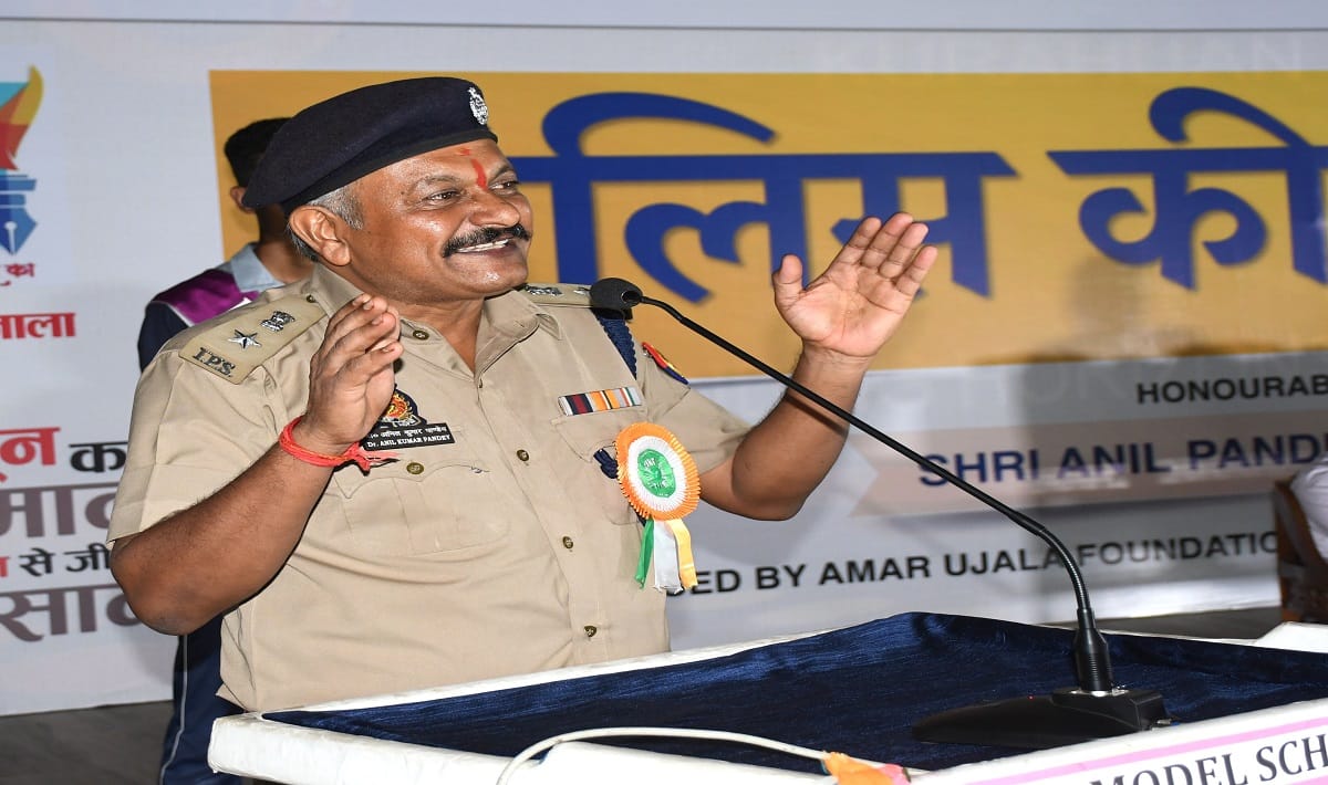 Police ki pathshala IPS Dr Anil Pandey gave mantras of cyber safety to children