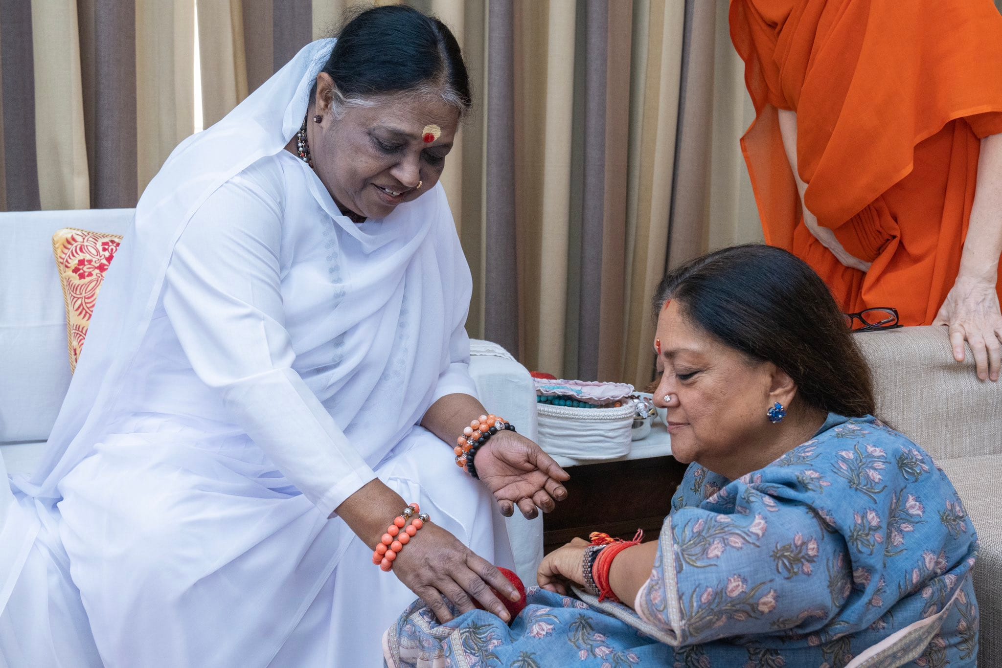 Rajasthan Politics: Vasundhara Raje Was Present In Modi Meeting With State MPs, All You need To know