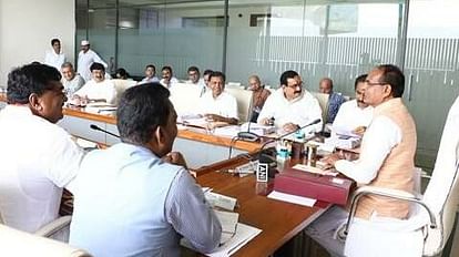 MP News: सीएम शिवराज बोले- रविदास का दिव्य, भव्य और अलौकिक मंदिर समरसता का अद्भुत केंद्र बनेगा MP News: CM Shivraj said - Ravidas's divine, grand and supernatural temple will become a wonderful center of h