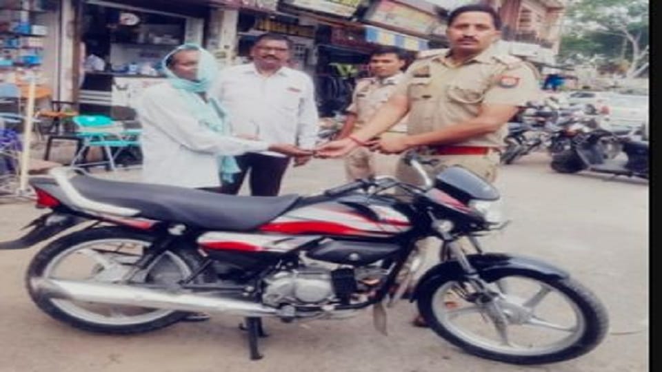 Police could not find stolen bike of an elderly cancer victim then SHO bought bike
