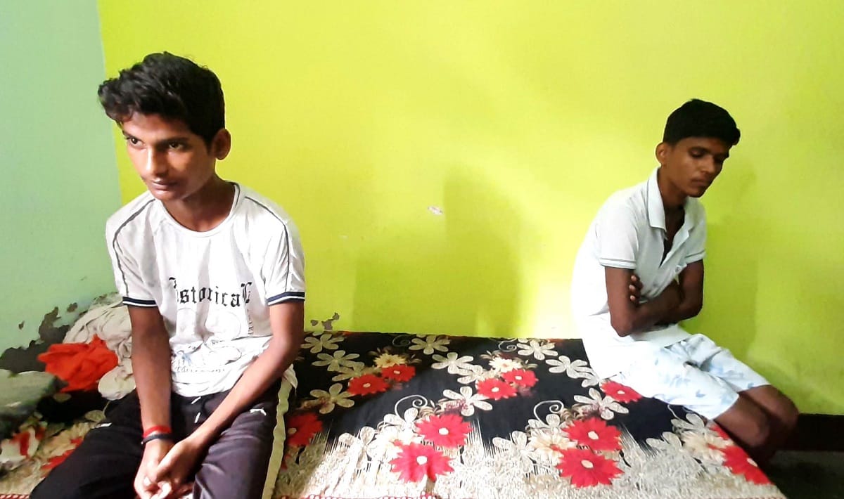 student of azamgarh committed suicide who  preparing for JEE in Kota