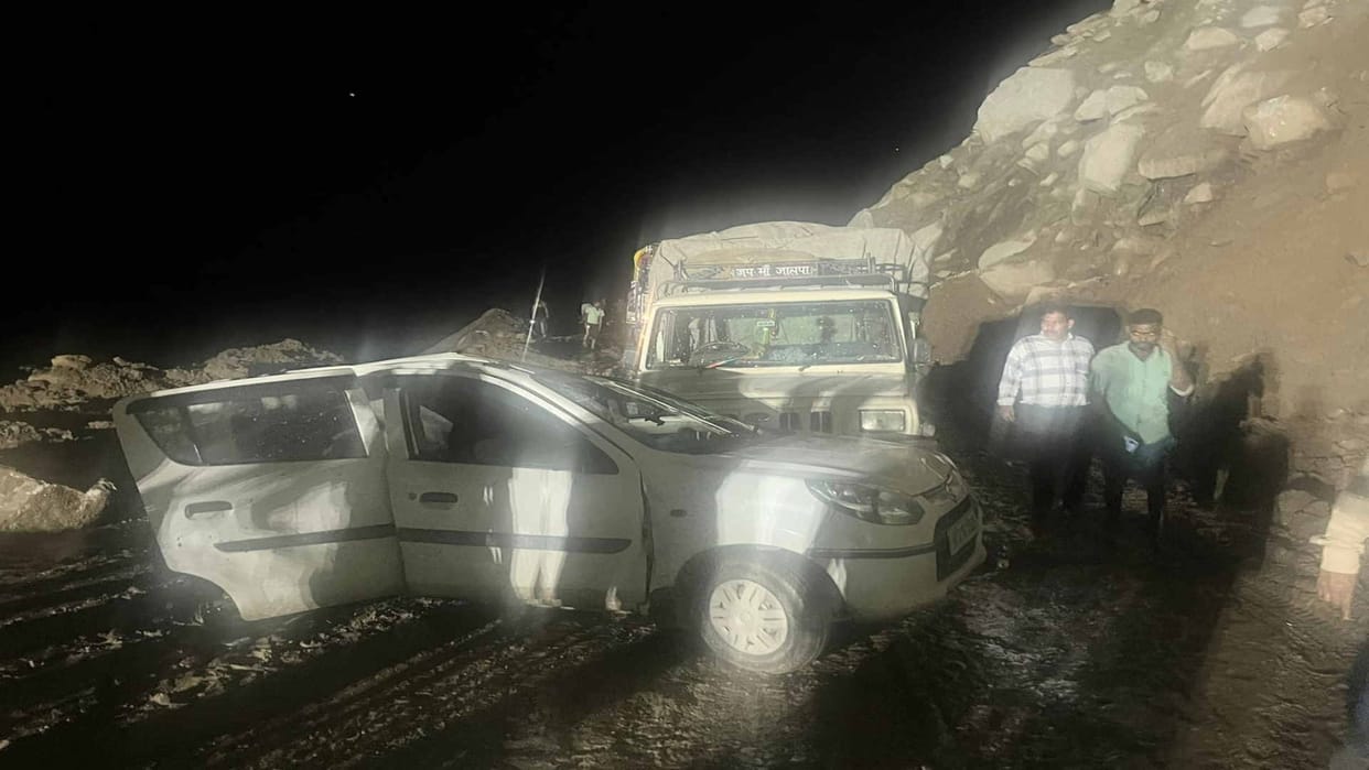 boulders fell from the hill on the car On Chandigarh Manali nh at six mile, children died