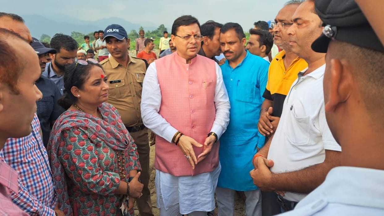 Cm Pushkar Singh Dhami conducted an aerial survey of rain-affected areas of Kotdwar Uttarakhand news in hindi
