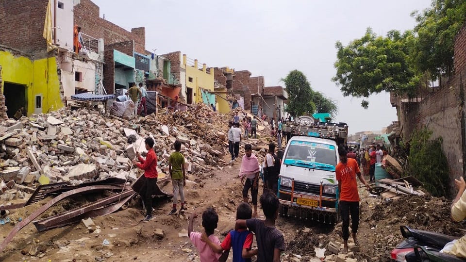 Mathura: Force for demolition in new township, public reached court