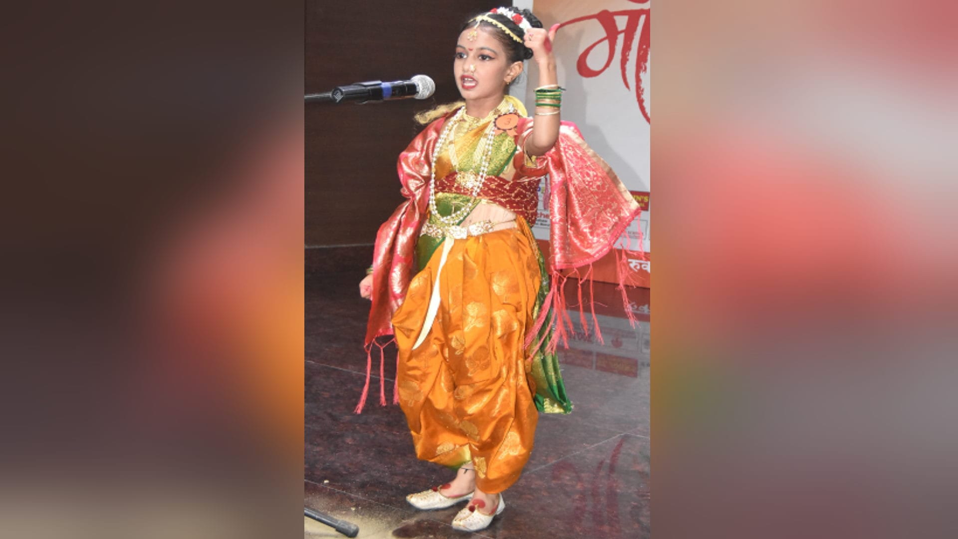 Maa Tujhe Pranam: children perform in patriotic in fancy dress competition and see photos