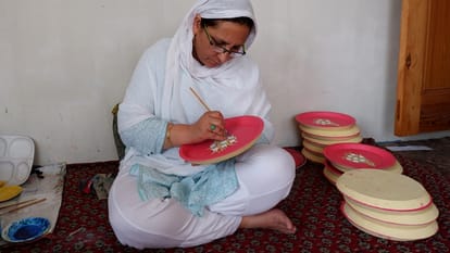 paper mache in Kashmir: 700 year old art of craft needs attention and wellwishers