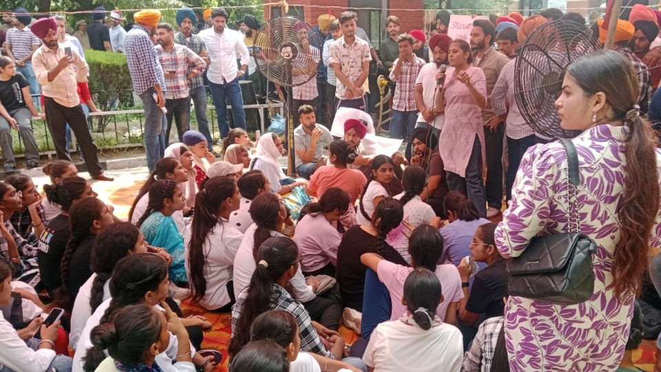 Students Protest in Guru Nanak Dev University at Amritsar