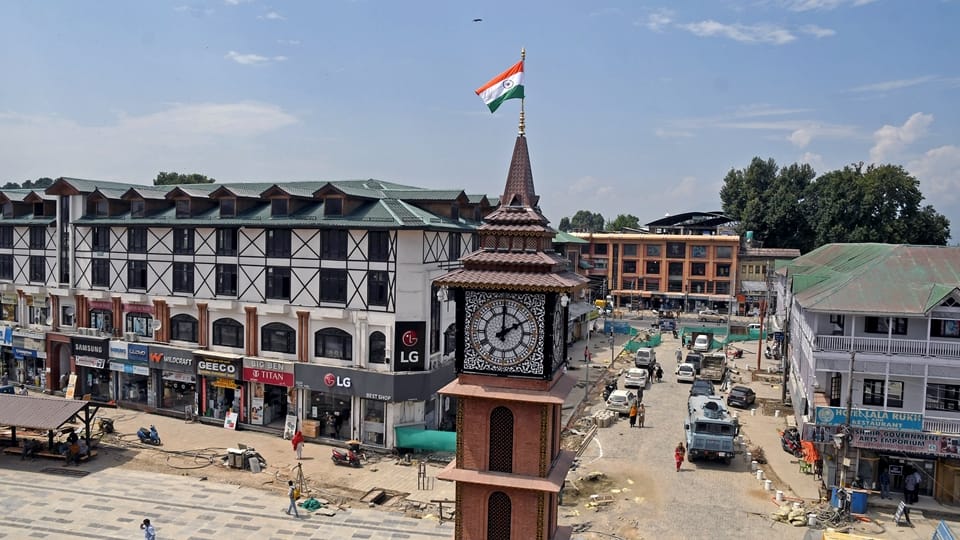 Prime Minister Modi's cutout at Lal Chowk in Srinagar becomes the center of attraction