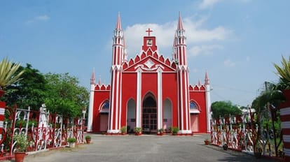 freedom fighters showed their strength by attacking Bareilly Free Will Baptist Church in 1857