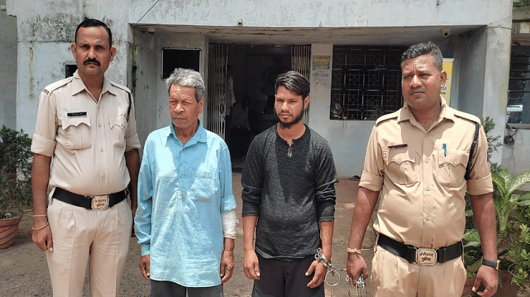 Murder In Durg: दो पक्षों के बीच खूनी संघर्ष, चाकू मारकर एक की हत्या, पुलिस ने बाप-बेटे को दबोचा