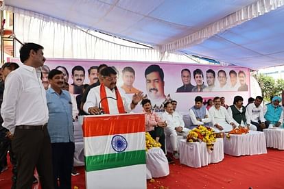 Indore: भाजपा महासचिव कैलाश विजयवर्गीय बोले- कांग्रेस का गुंडाराज खत्म कर भाजपा ने इंदौर का विकास किया BJP General Secretary Kailash Vijayvargiya said – BJP developed Indore by ending the hooliganism of Congress