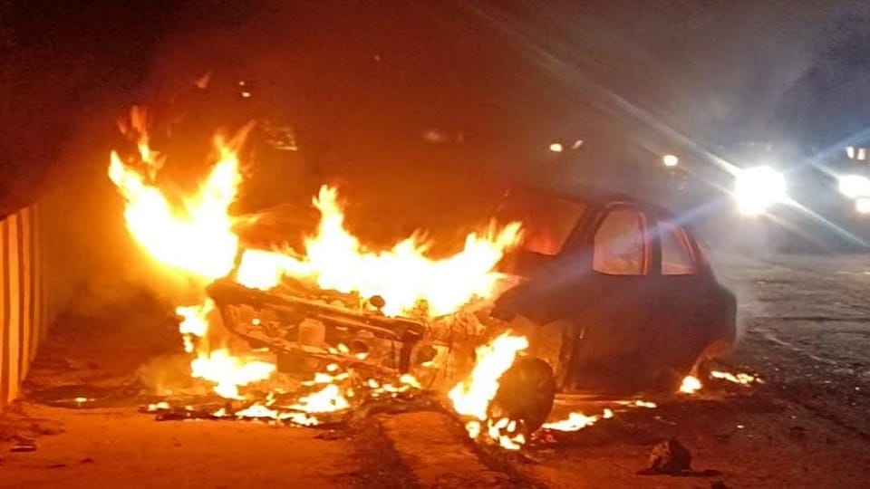 luxury car burnt to ashes driver saved his life by jumping