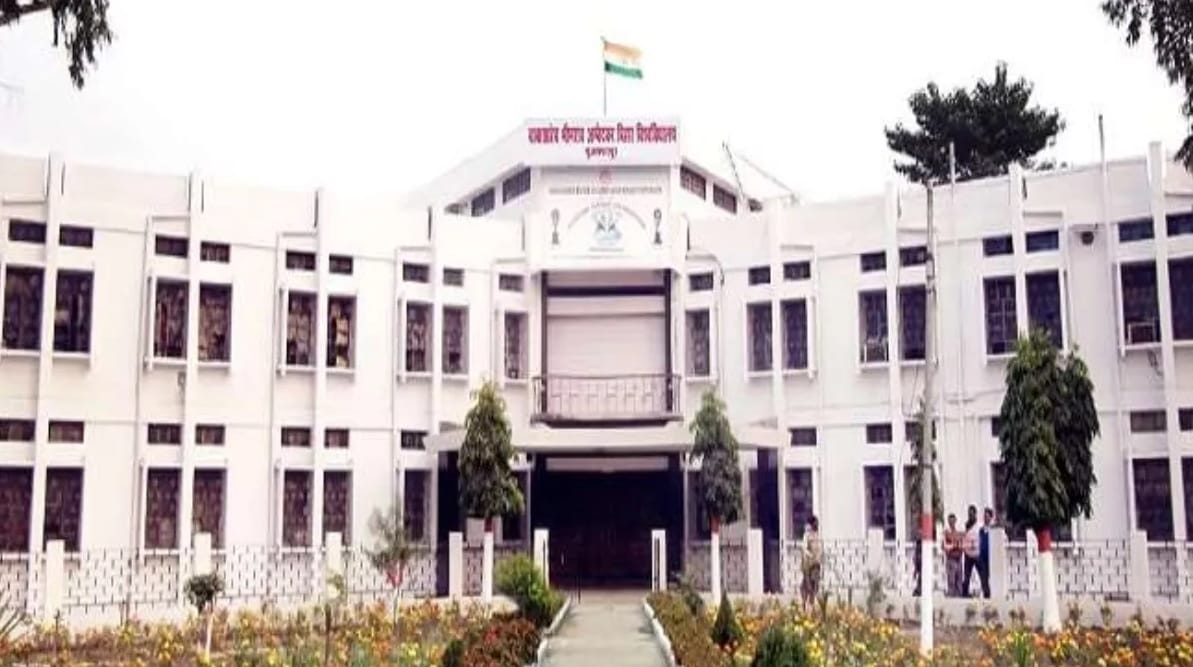Bihar News: 65 teachers of 8 colleges of BRA Bihar University retired, Education Department