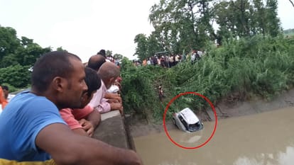 Kushinagar car accident urge to smoke cigarettes consumed lives of two friends car fell into canal