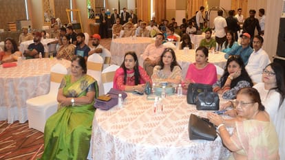 amar ujala maa tujhe pranam honored policemen in Bareilly