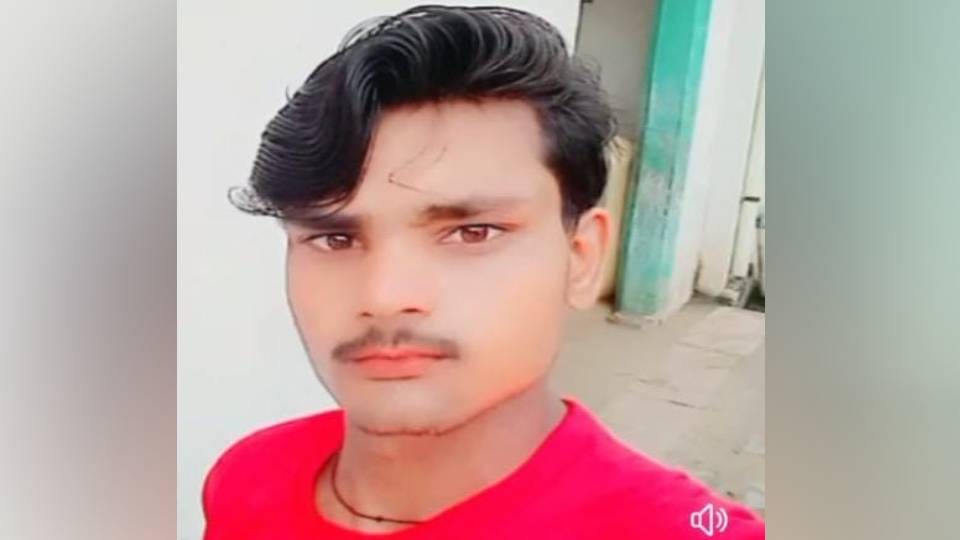 bike rider died in collision with speeding car in Mainpuri