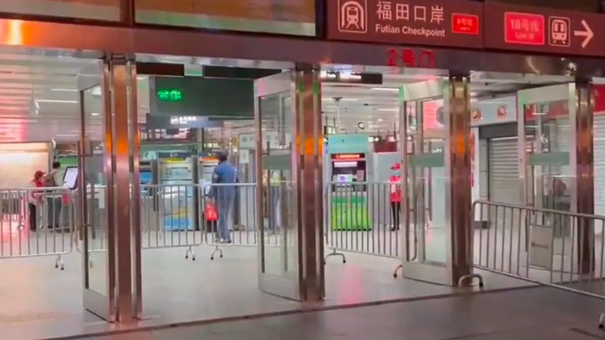 Man In China Caught Trying To Smuggle 14 Live Snakes In His Pockets