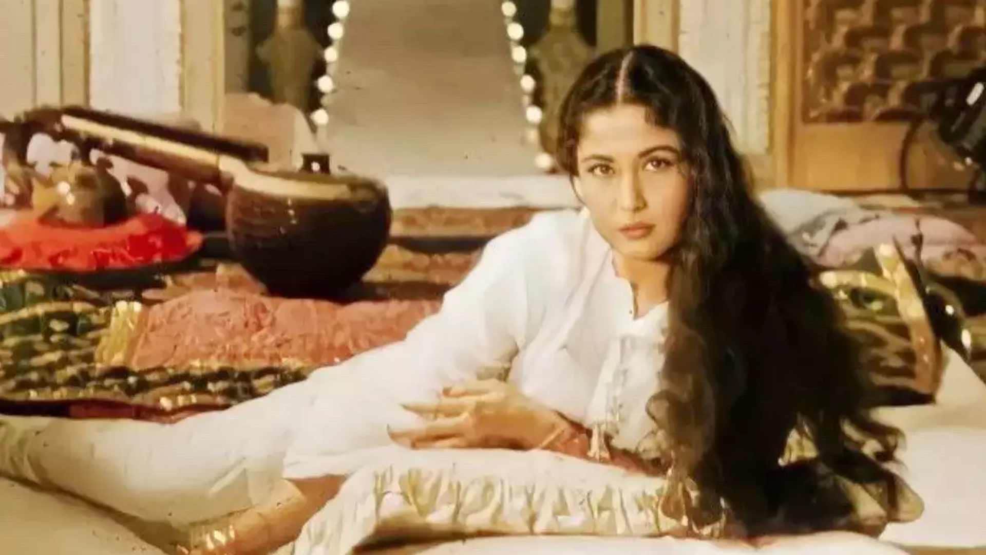 Muslim Celebs Who Adopt Hindu Name For Fame from Meena Kumari Madhubana to Jagdeep Johnnie walker