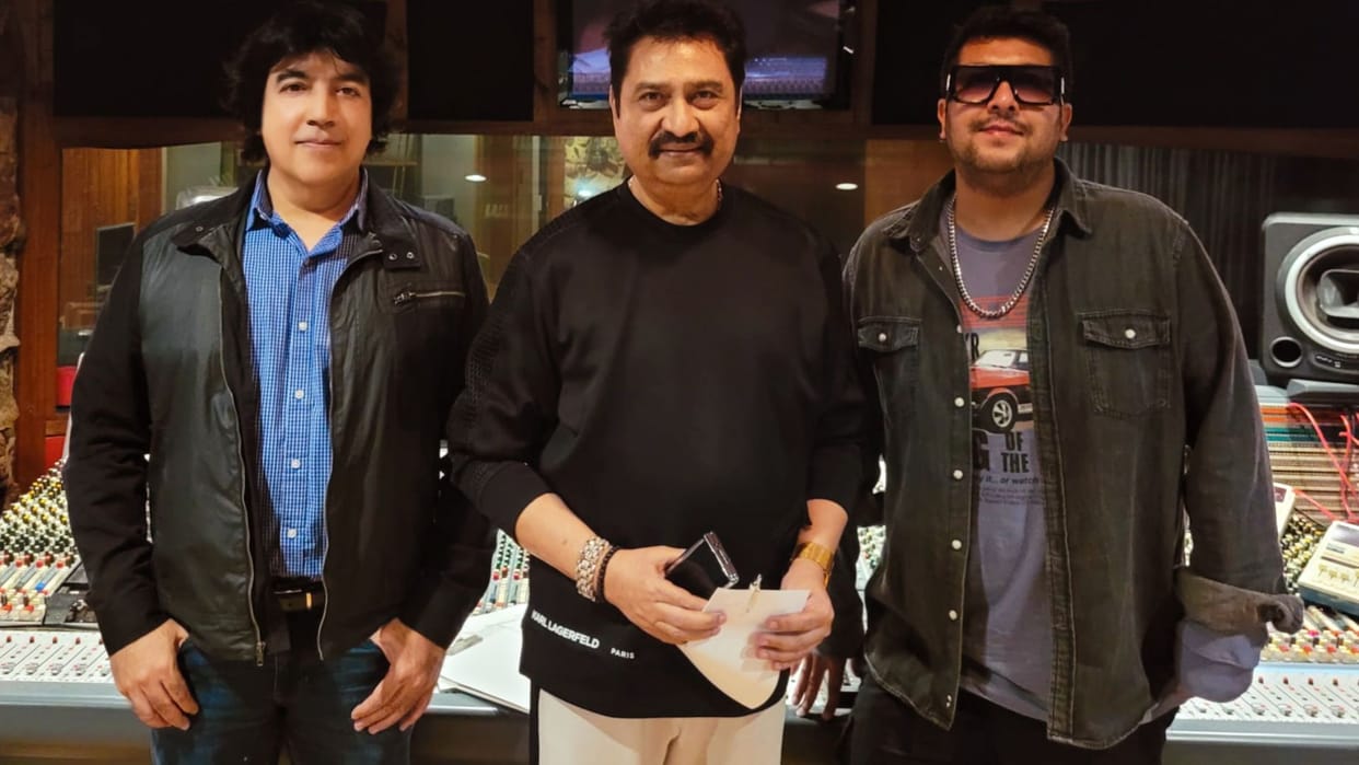 Kumar Sanu records Vande Mataram in Hollywood with California based Composer Sandeep Khurana