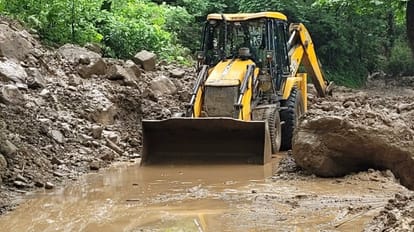 Rishikesh Gangotri highway closed for second day near Hindolakhal Kotdwar Pauri highway read more Update