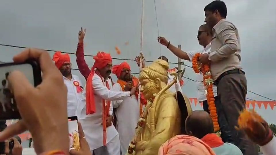 Arriving at Pendra, Arun Sao attacked the Congress