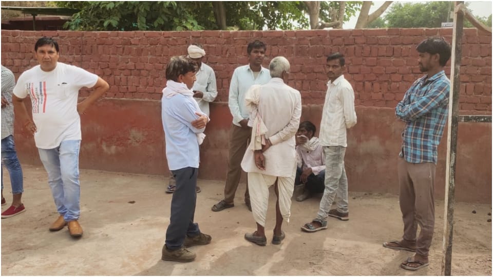 Dholpur News: In-laws beat son-in-law got hurt and ate poisonous substance died during treatment