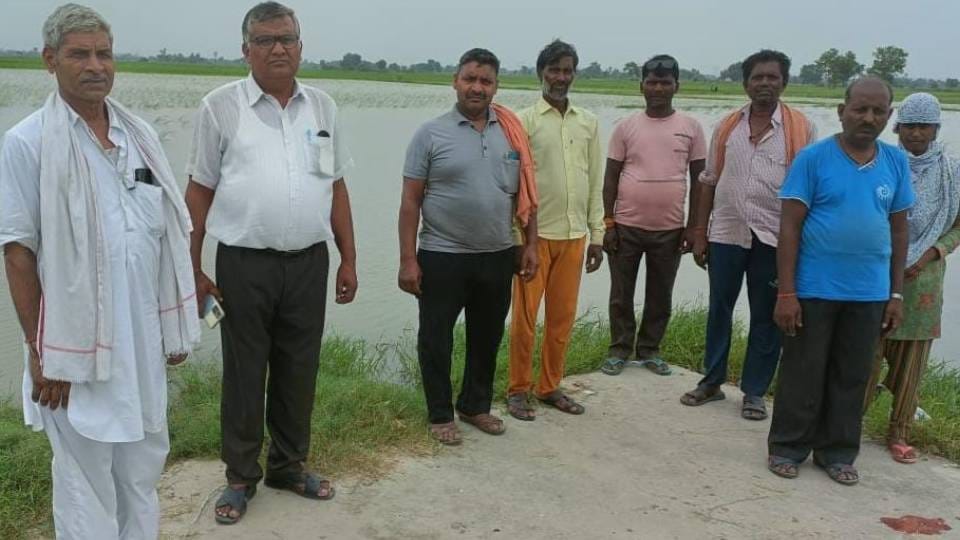 five hundred bighas of crop got submerged Due to lack of drainage in Etah