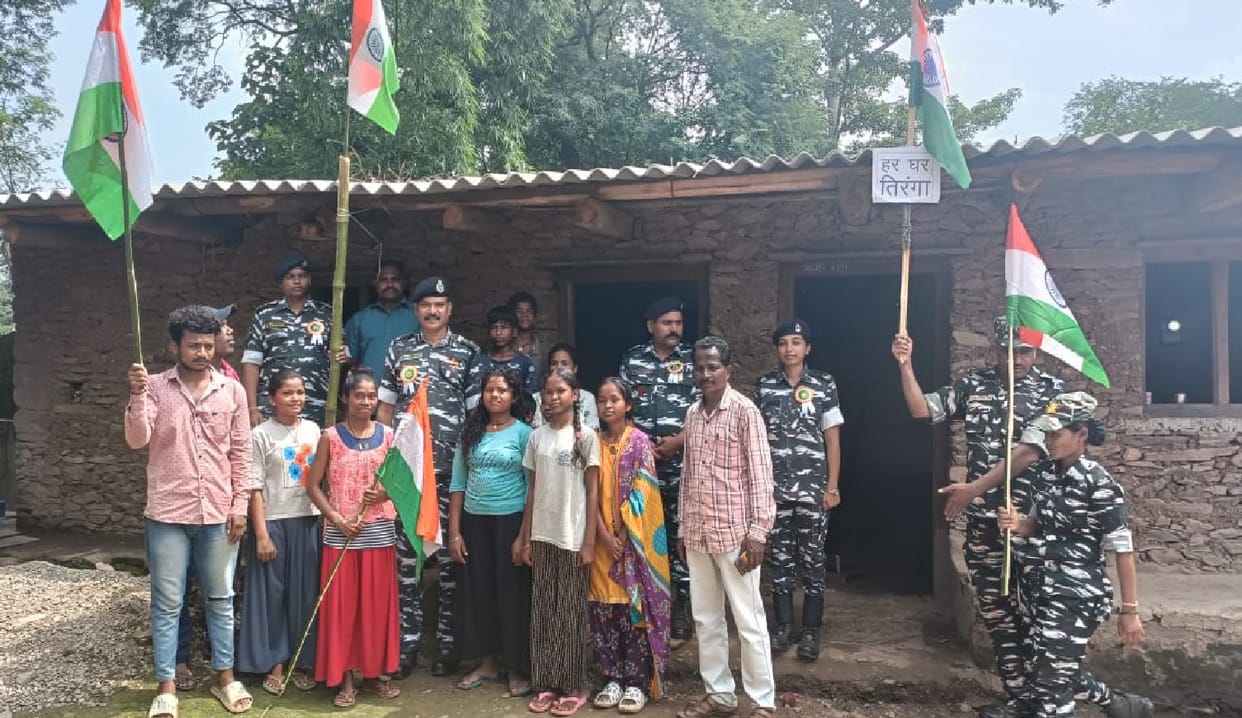 Meri Mati Mera Desh and Har Ghar Tiranga programs organized under Azadi Ka Amrit Mahotsav in jagdalpur