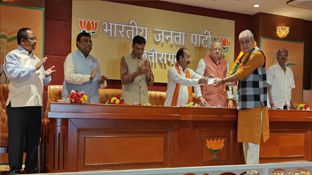 Chhattisgarh election: Mungeli MLA Dharamjit Singh joining BJP, Retired IFS Badgaiya also joined BJP