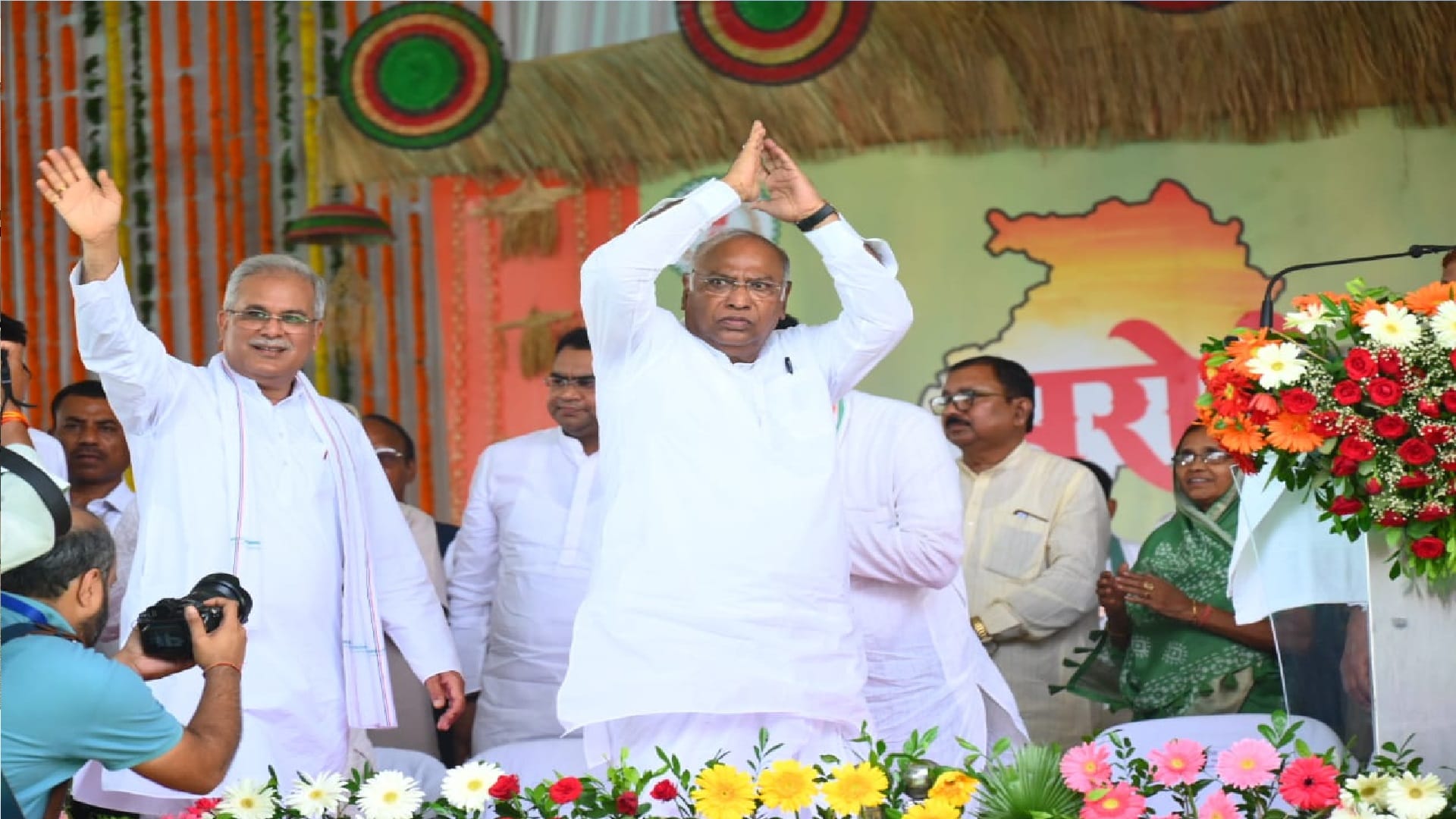 Kharge said- Manipur is burning, PM Modi silent, no one can shake Congress in Chhattisgarh, see photos
