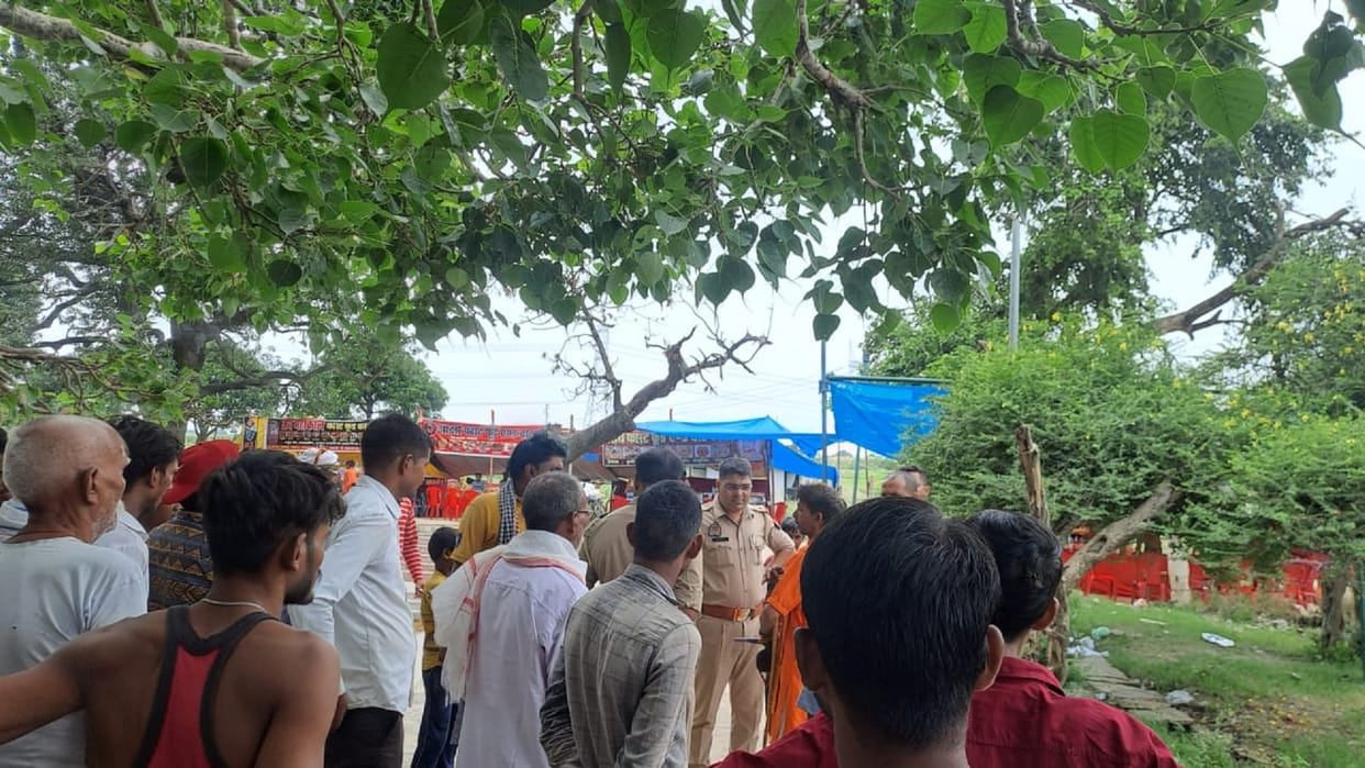 Sadhu death in suspicious condition, body found lying near Mankameshwar temple
