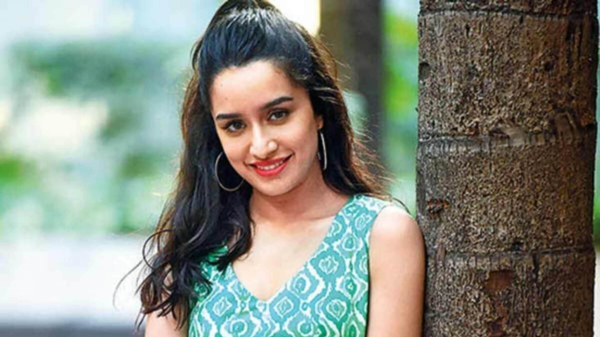 Shraddha Kapoor praises Alia Bhatt and Kangana Ranaut said this about female biopic