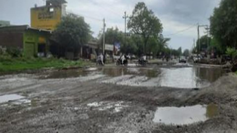 Moradabad Thakurdwara highway delayed becoming four lane, valuation land only four villages