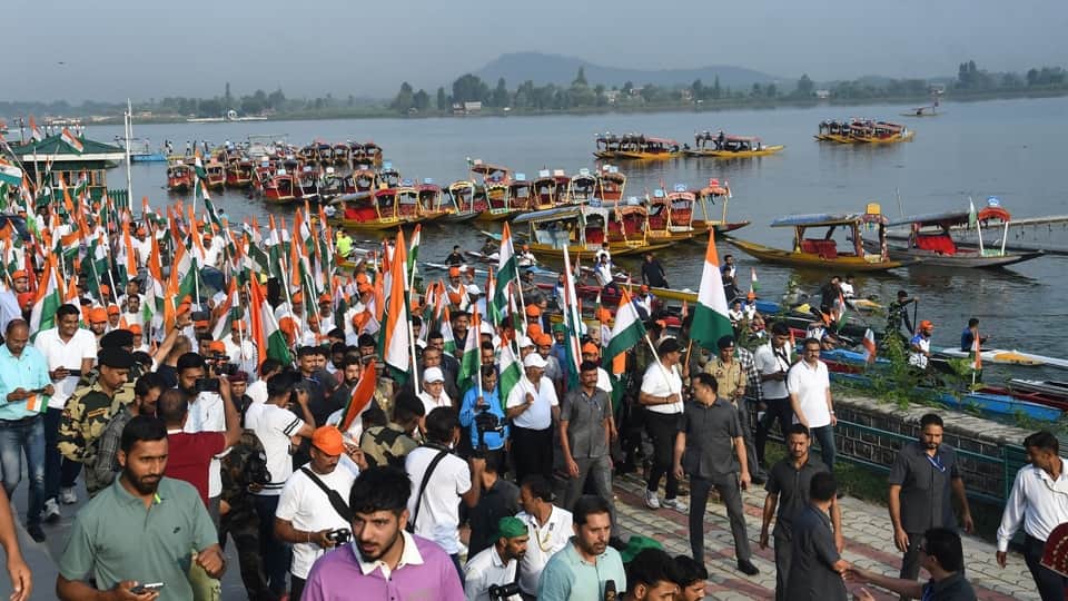 Jammu and Kashmir: LG Manoj Sinha flags off Tiranga Rally in Srinagar, Celebrates Azadi Ka Amrit Mahotsav