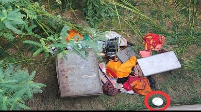 Thief stolen Such things were from house along with gold and silver ornaments landlord confused