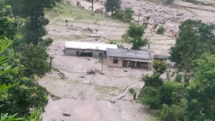 Uttarakhand Weather Update: Cloudburst Chamoli River Flood Landslide, Houses Vehicles Buried Under Debris