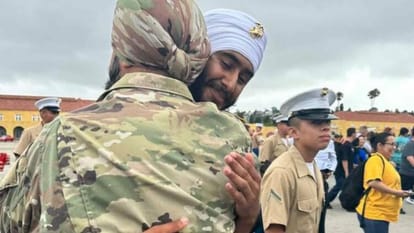 Sikh recruit graduates from us marine corps training with turban beard first case in history