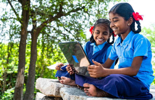 Basic School: Two lakh teachers will get tablets from Teacher's Day