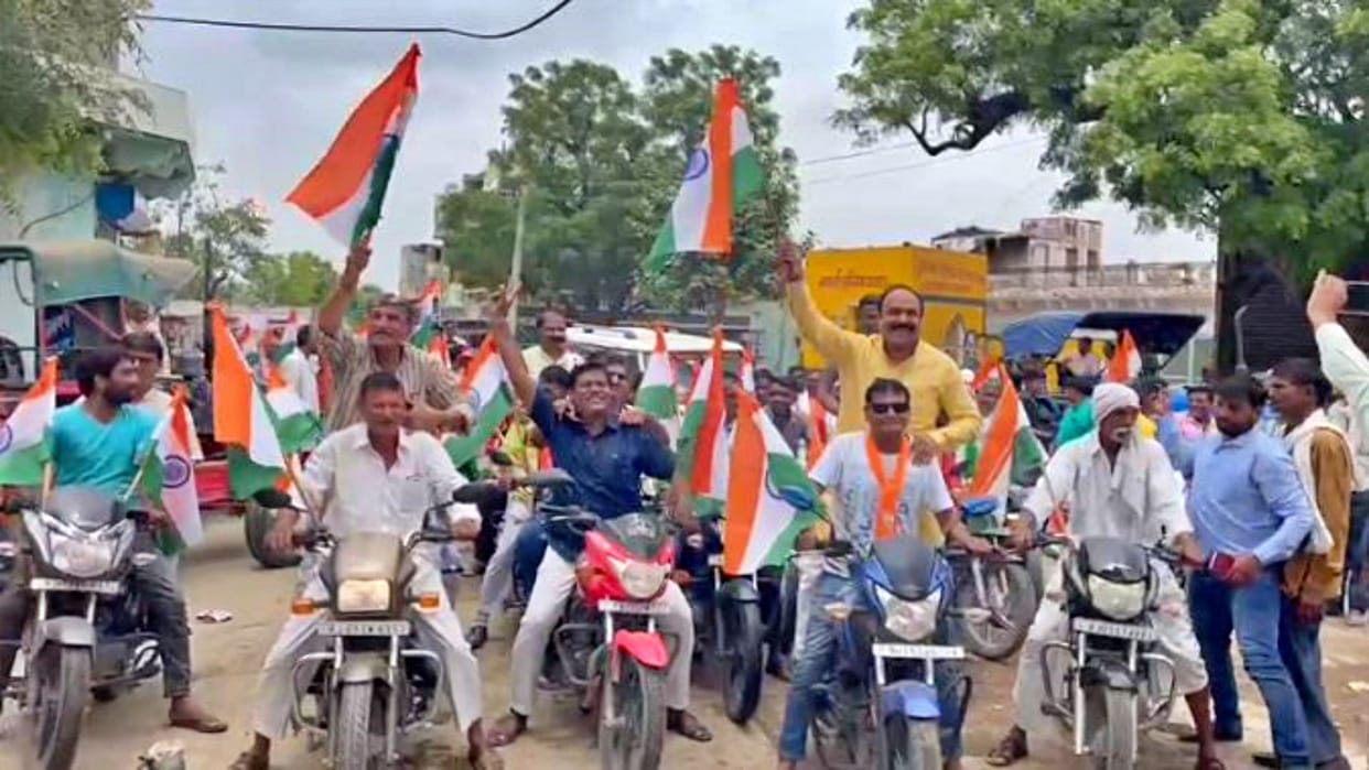 Tricolor rally covered 80 kms in Sawai Madhopur