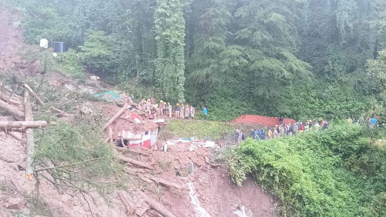 शिमला के समरहिल में तबाही।