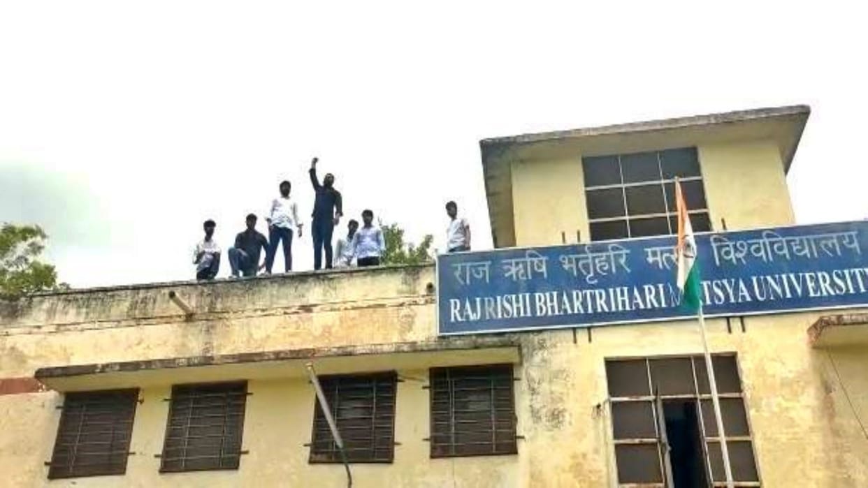 Outrage among the youth due to non-holding of student union elections in Alwar