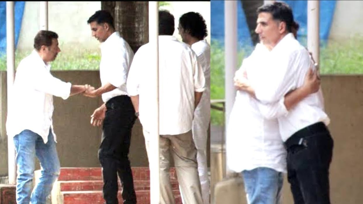 Sunny Deol Akshay Kumar hug and congratulate each other for Gadar 2 OMG 2 success know the truth here inside